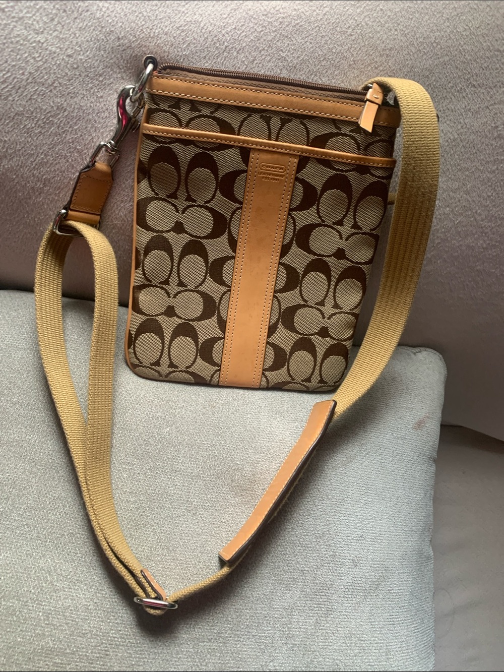 Coach Signature Crossbody Bag - Tan/Beige